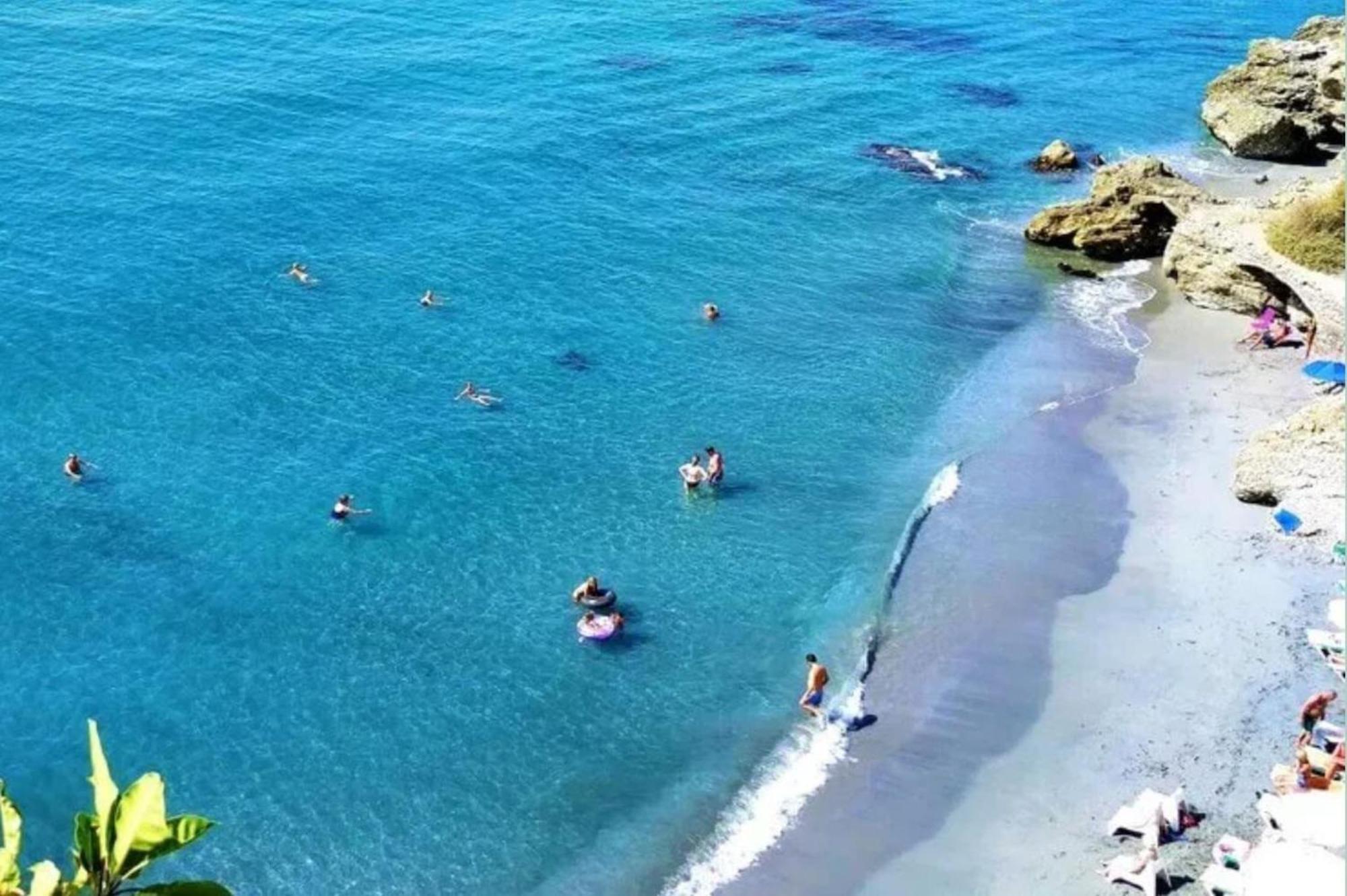 Estudio Jimena Cordoba En El Centro De Nerja Eksteriør billede